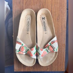 New Mephisto strawberry single strap slides